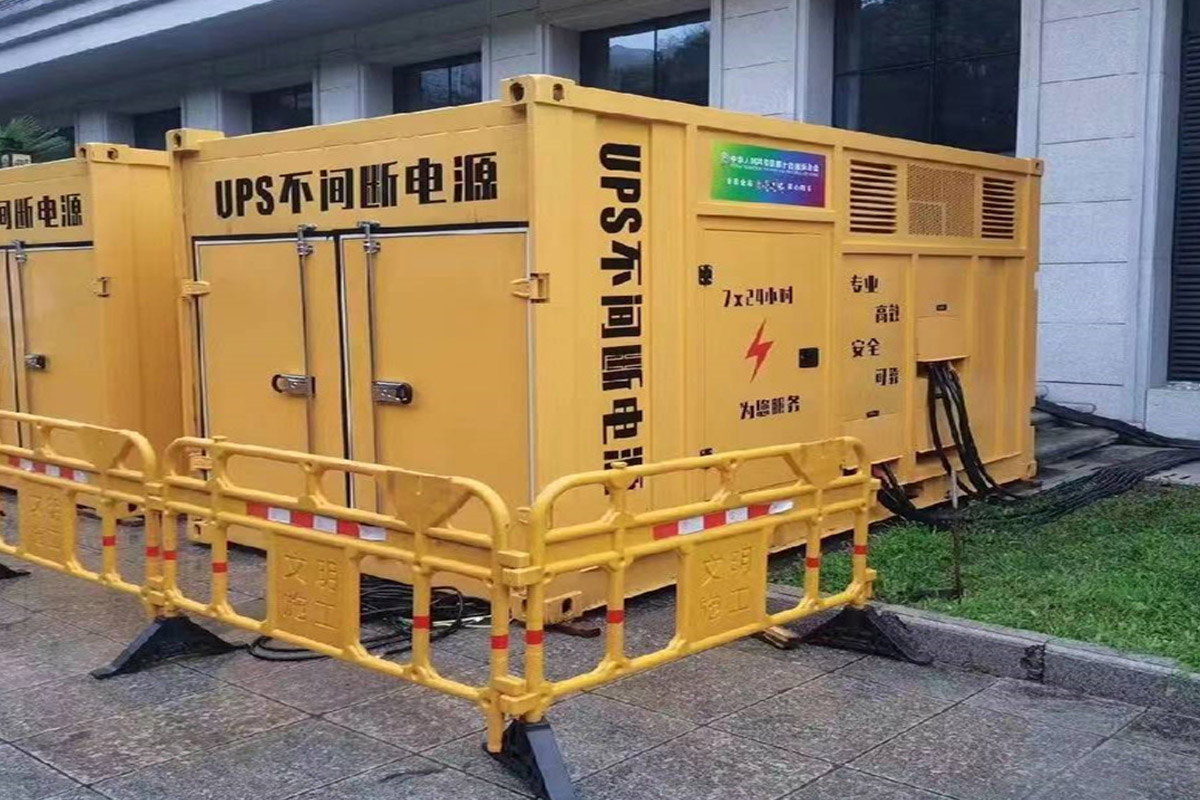 定兴发电机租赁施工现场
