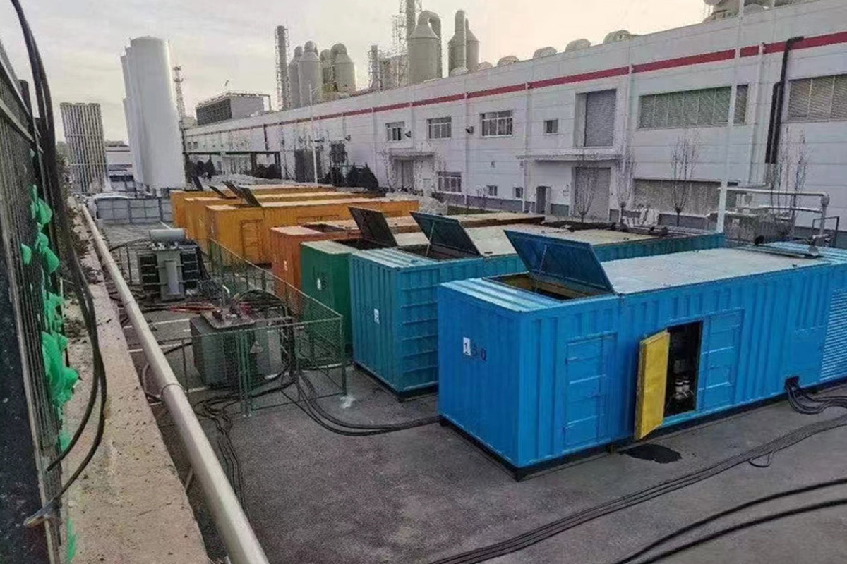 定兴发电机租赁施工现场